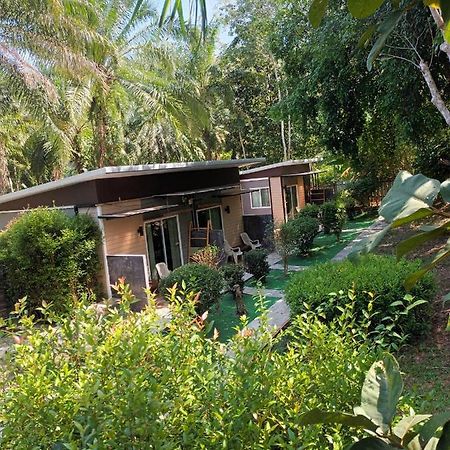 Baanphong Lanta Villa Ko Lanta Екстериор снимка